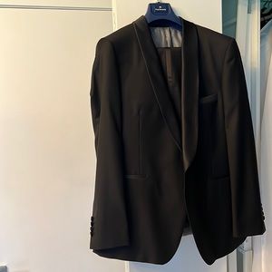 Paul Betenly Tuxedo. Brand new.